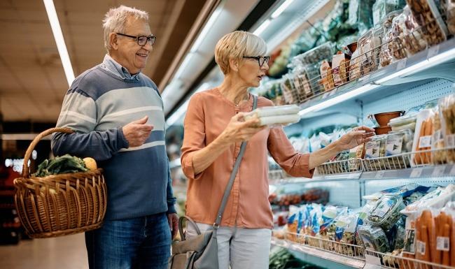 Find your perfect fit at Escondido Creek a man and woman grocery shopping